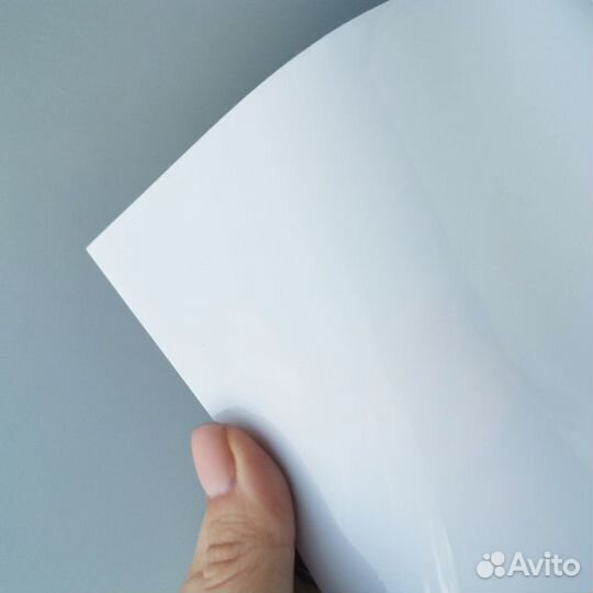 Белый пластиковый фотофон для предметной съемки