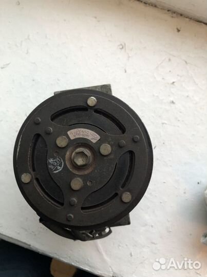 Компрессор кондиционера toyota