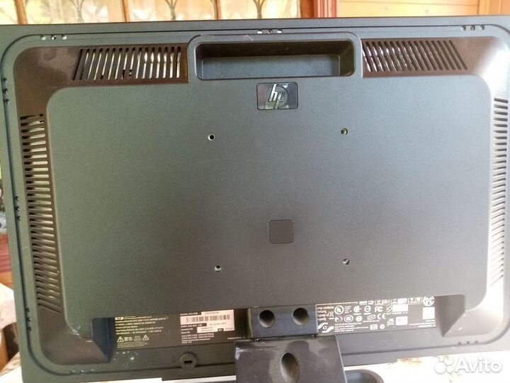 Mонитор HP L1908W