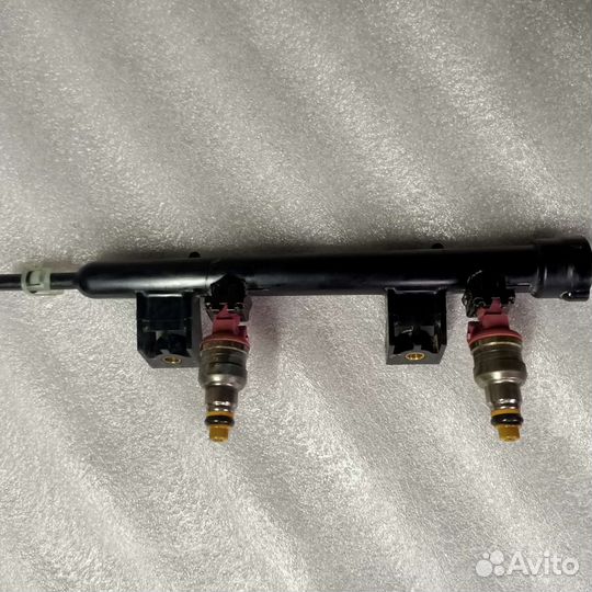 Топливная рампа с форсунками на гидроцикл BRP RFI