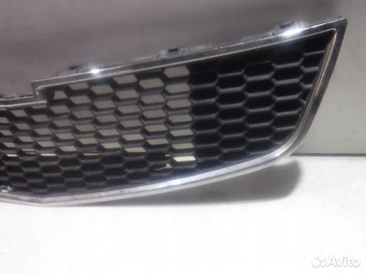 Решетка радиатора Chevrolet Cruze