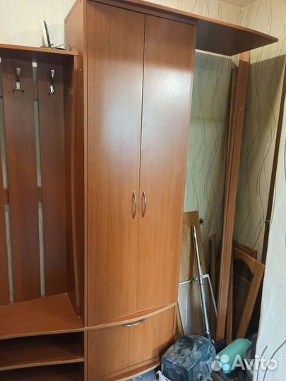 Шкаф