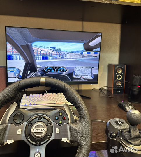 Игровой руль logitech g920