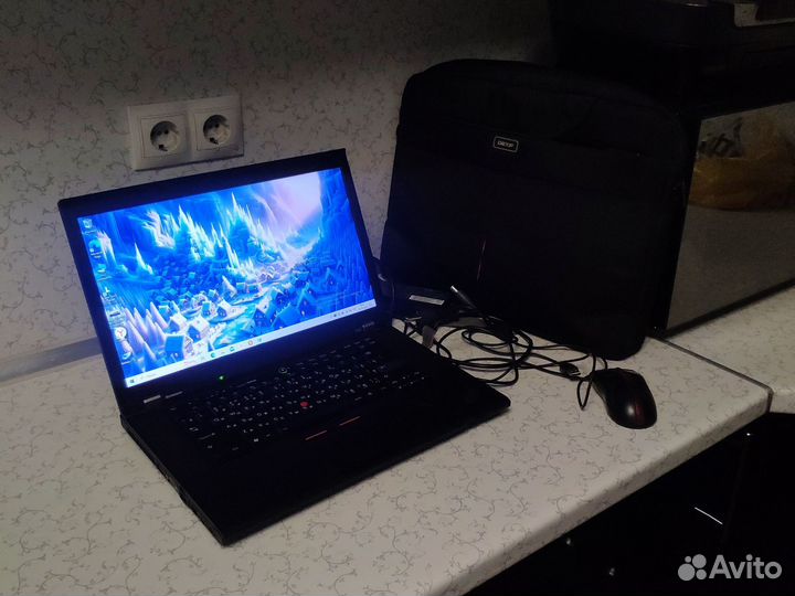 Lenovo, i5, 16 Гб, ssd 512, Nvidia. Сумка и мышь