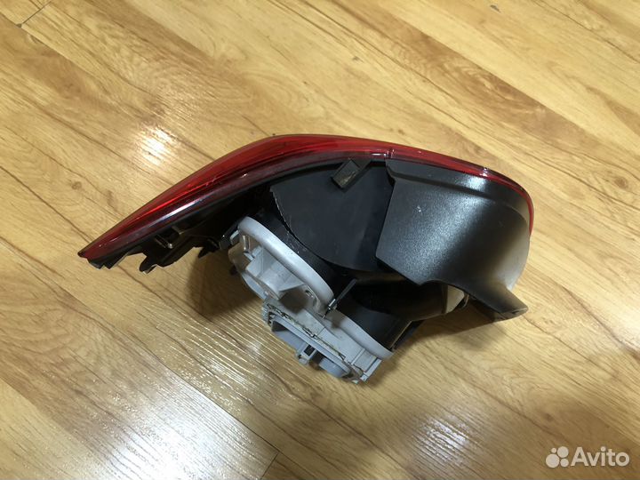 Фонарь задний правый Volkswagen Polo хэтчбэк