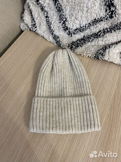 Шапка женская вязаная