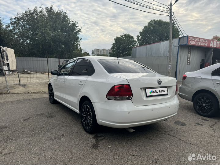 Volkswagen Polo 1.6 МТ, 2013, 220 000 км