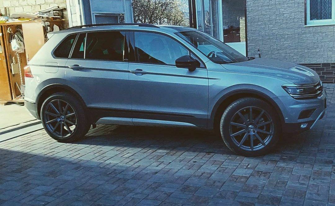 Volkswagen Tiguan: фото владельца
