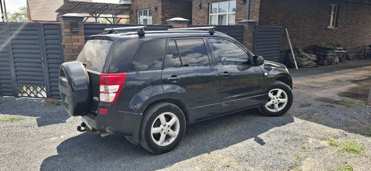 Suzuki Grand Vitara: фото из отзыва
