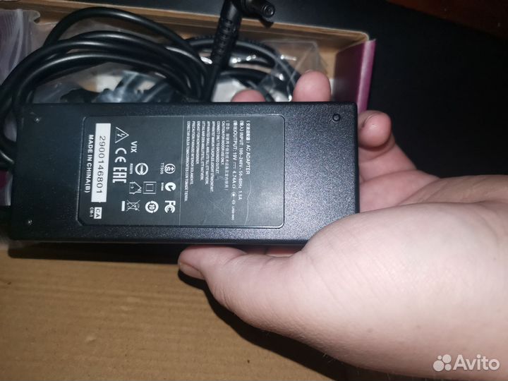 Блок питания для ноутбука