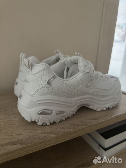 Кроссовки женские skechers