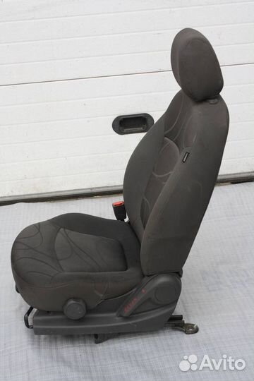 Сиденье переднее левое Ravon R2 2017