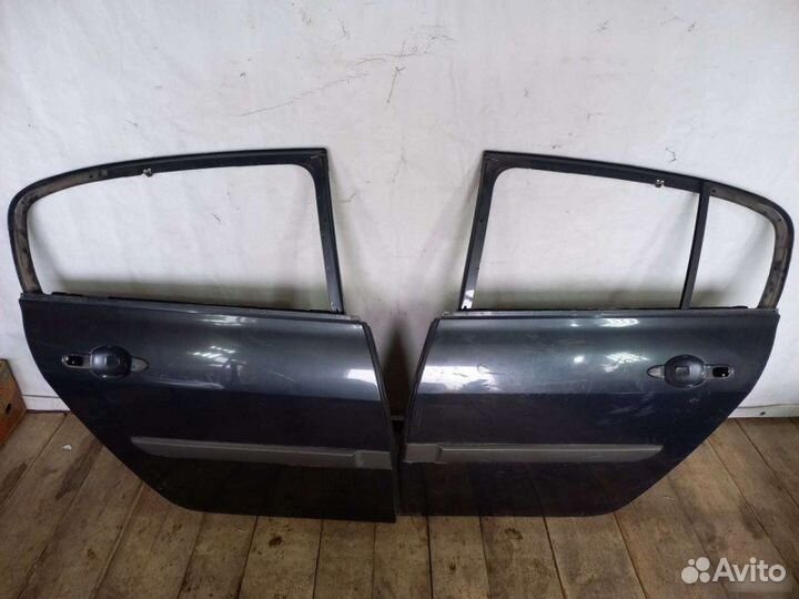 Дверь задняя Renault Megane седан K4MT 760 2005
