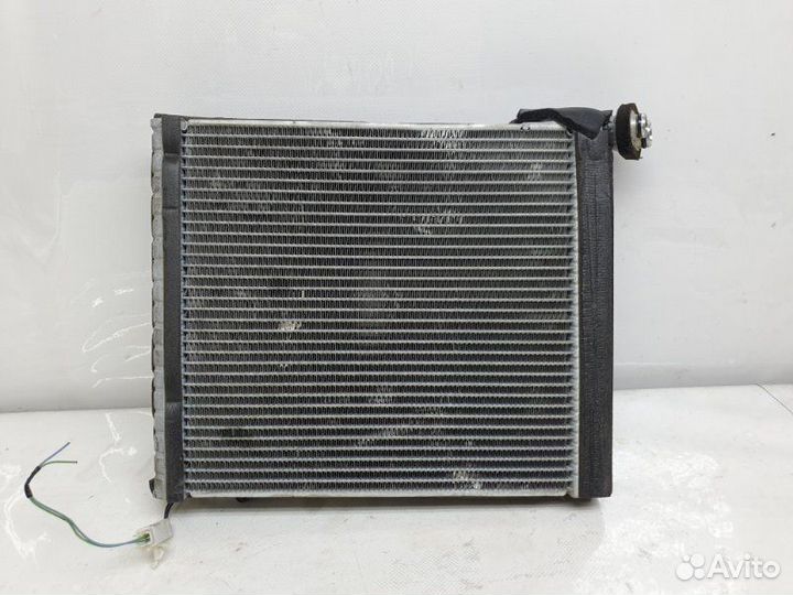 Радиатор кондиционера (конденсер) Toyota Corolla
