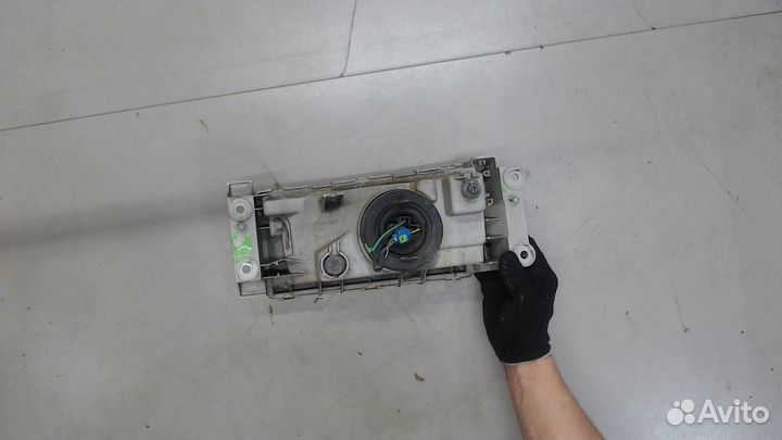 Фара (передняя) Mazda Bongo Friendee, 1997