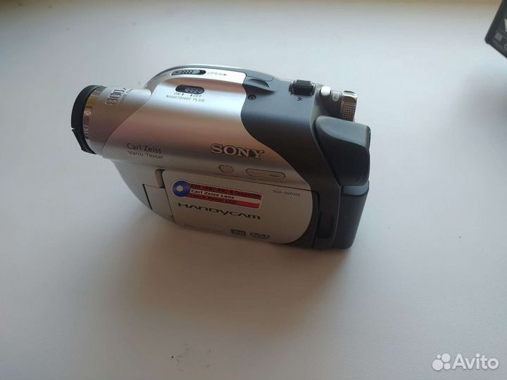 Видеокамера sony DRC-dvd105e