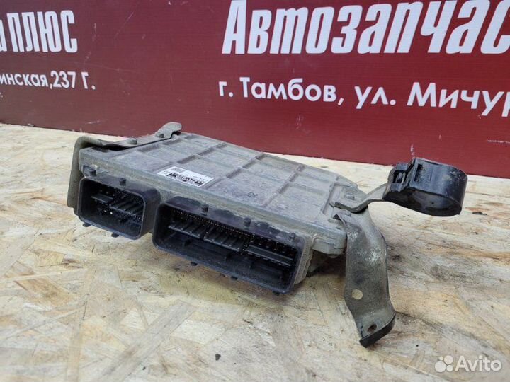 Блок управления двигателем Toyota Auris
