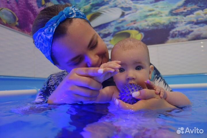 Грудничковое плавание в домашней ванне