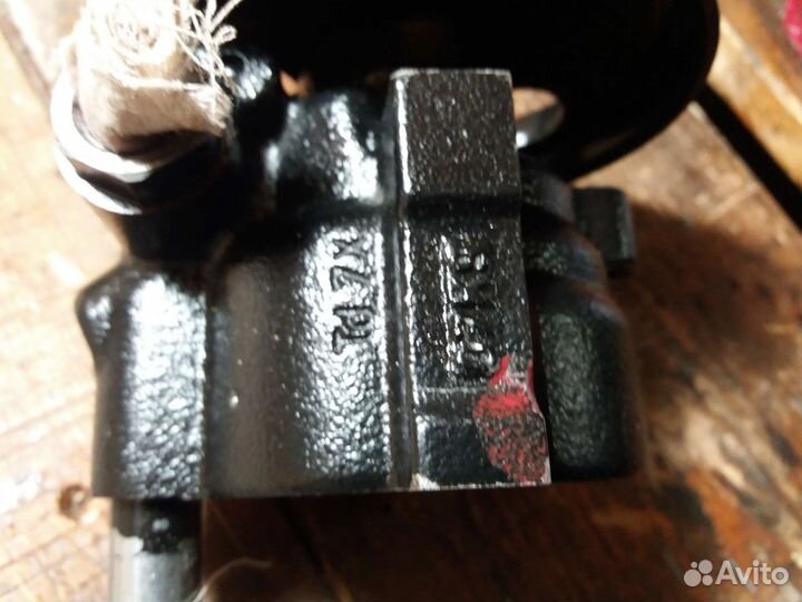 Насос гур. Рено логан 1