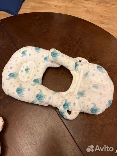 Детская подушка для сна и кормления новорожденного