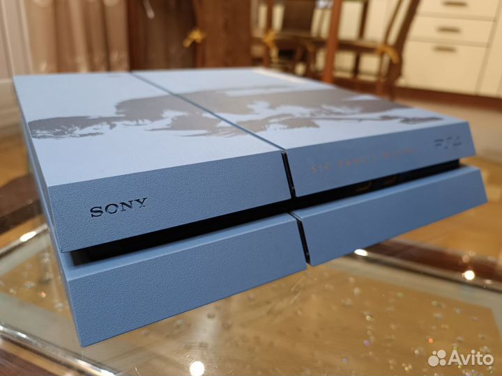 Коллекционная Sony Playstation 4 PS4 + игра ps4