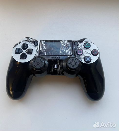Sony playstation 4 slim PS4