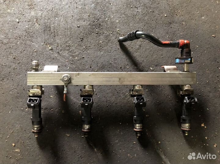 Топливная рампа Opel Astra J A14XER