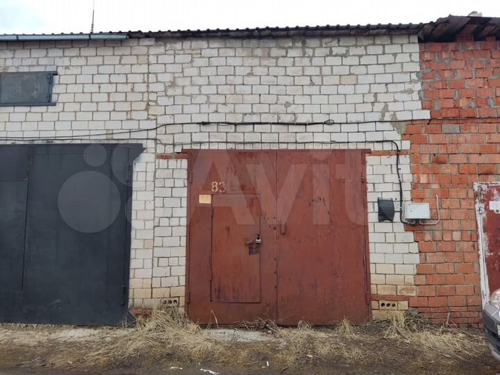 Гараж, > 30 м²