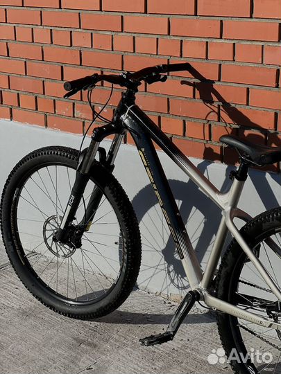 Велосипед Stinger Quest Evo 27.5