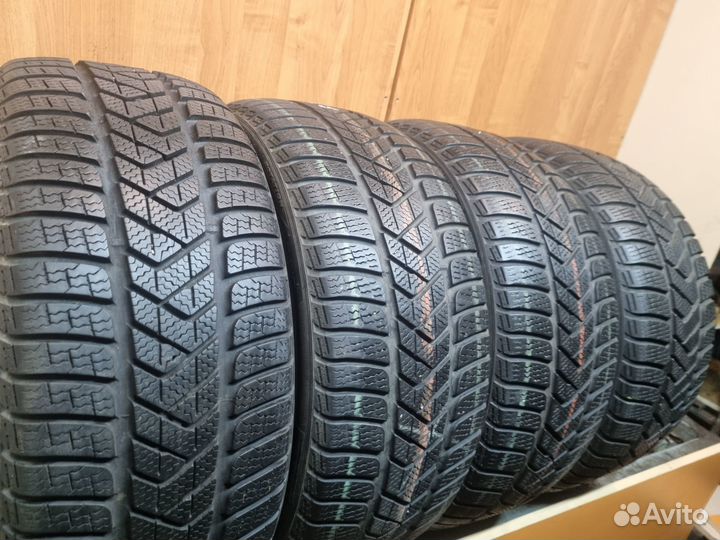 Pirelli Winter Sottozero 3 225/40 R18