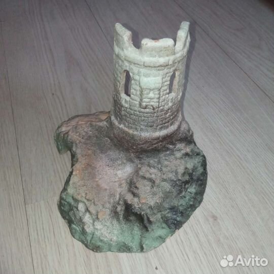 Декор для аквариума замок / башня керамика