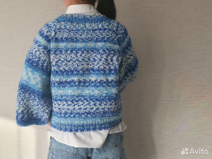 Свитер вязаный