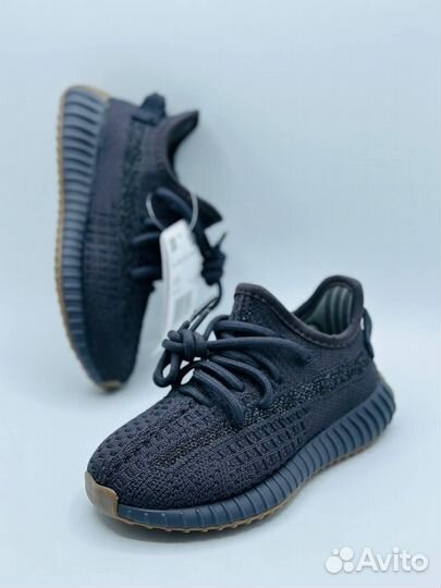 Adidas yeezy boost 350 детские чёрные разм. 35