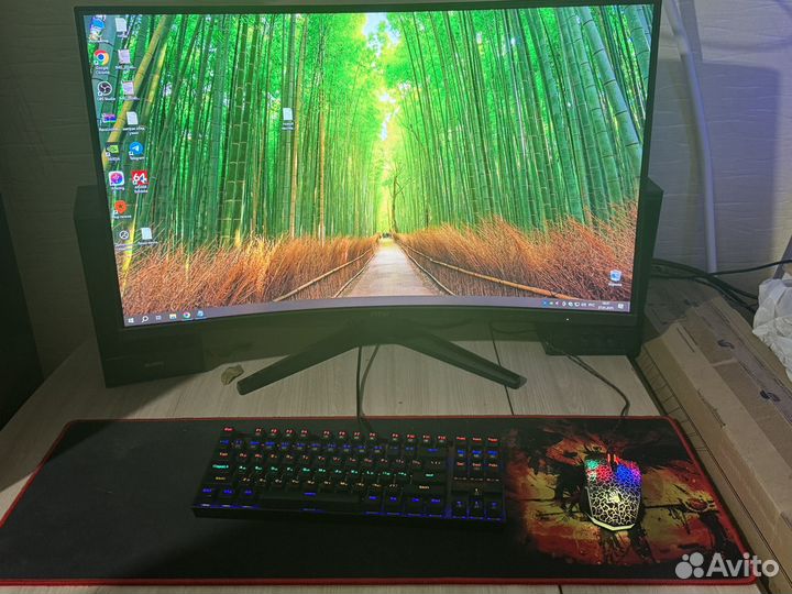 Игровой компьютер с полным комплектом