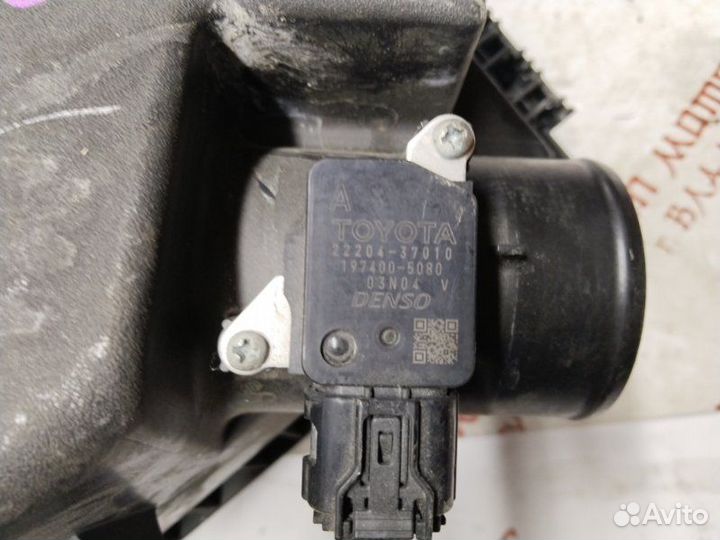 Корпус воздушного фильтра Toyota Avensis T270 3ZR