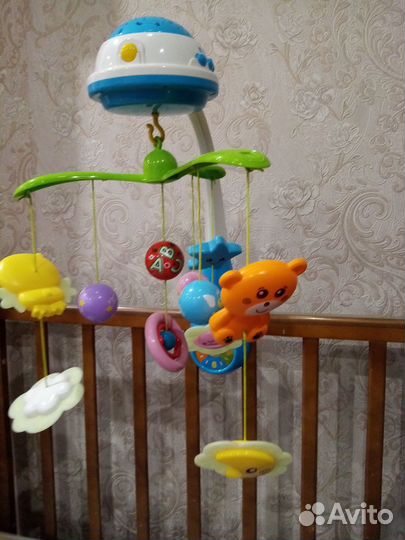 Мобиль на кроватку с проектором