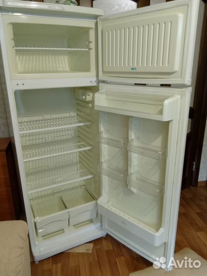 Холодильник 