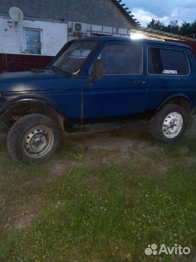 LADA 4x4 (Нива) 1.7 МТ, 2001, 135 000 км