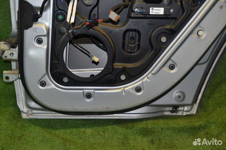 Дверь задняя jeep Гранд Чероки 4, голая