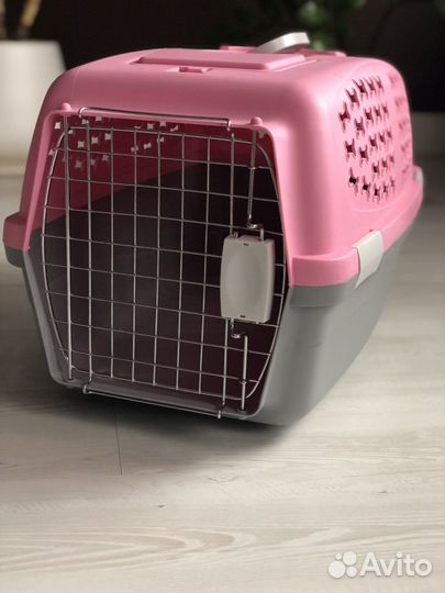 Переноска для кошек и собак