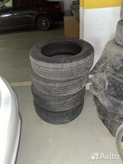 Bridgestone Dueler H/T 215/60 R17