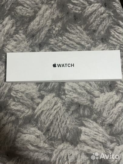 Apple Watch SE 40mm Gold aluminium case