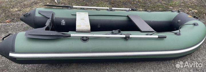Лодка ривьера 3200