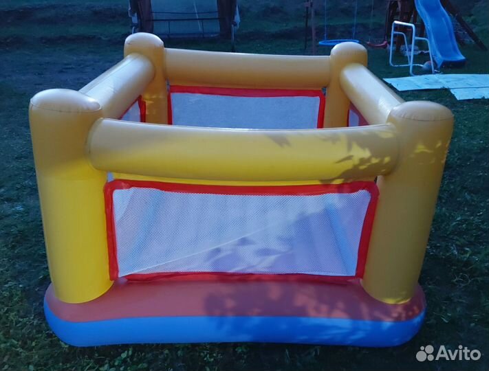 Детский надувной батут
