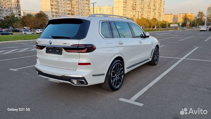 BMW X7 3.0 AT, 2024, 6 000 км