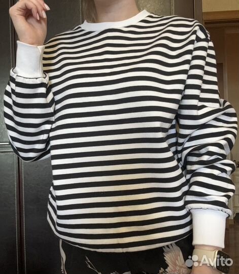 Свитшот в полоску maag