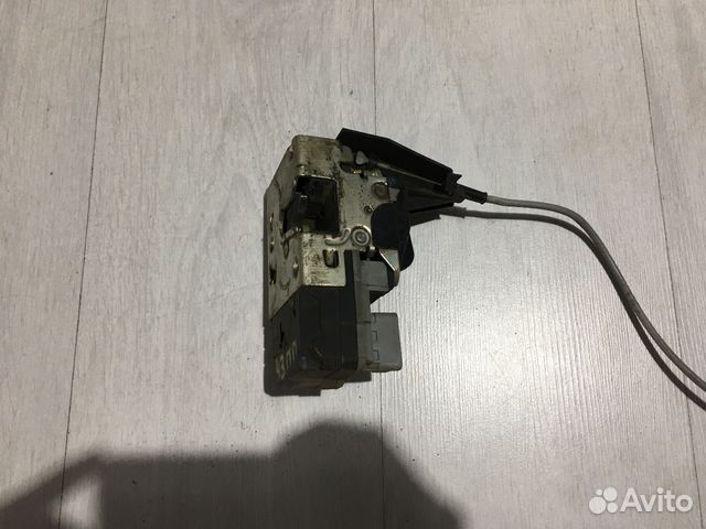 Замок двери перед прав peugeot 307 1.6 ат хетчбек
