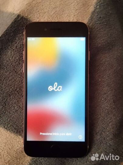 Телефон iPhone 7