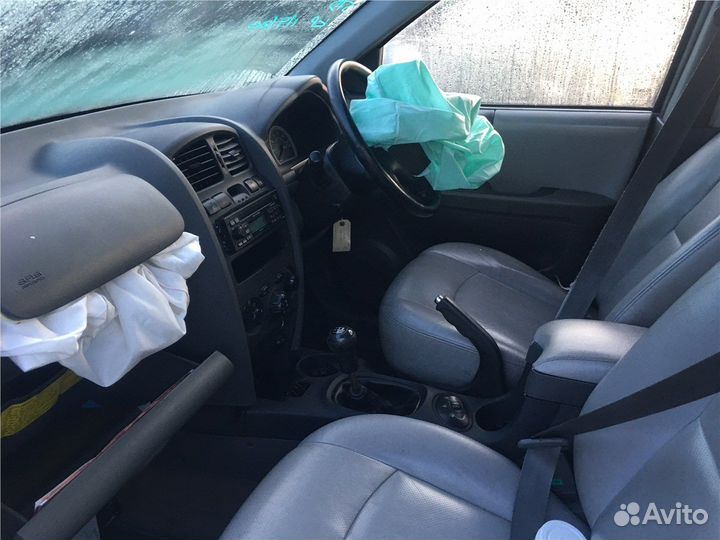 Разбор на запчасти Hyundai Santa Fe 2000-2005