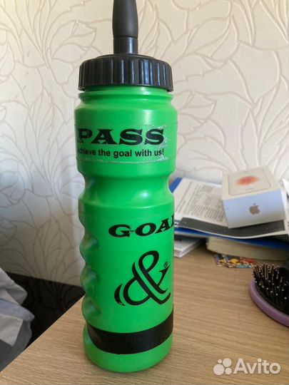 Хоккейная бутылка